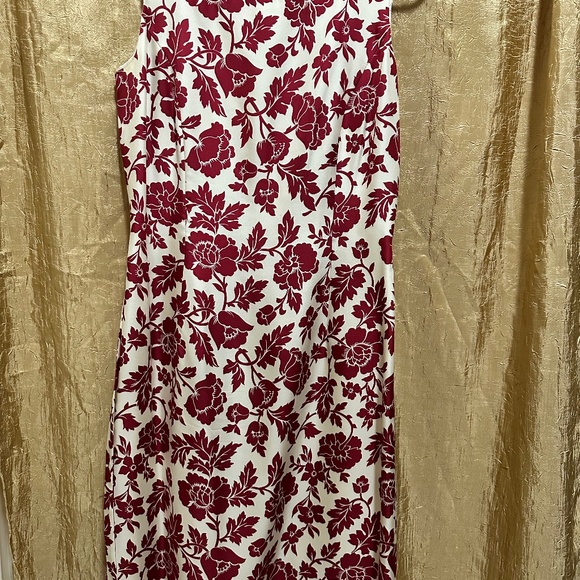 Ann Taylor Dresses & Skirts - Ann Taylor sz 2 Silk Sleeveless Dress Cream & Burgundy